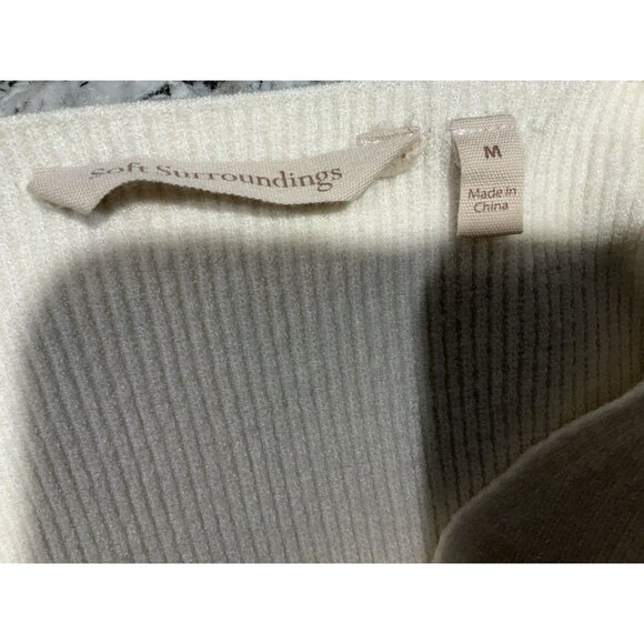 Soft Surroundings Sweater Medium Winter White Long Sleeve VNeck - Picture 5 of 7